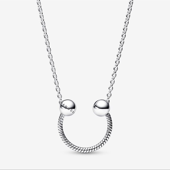 Pandora Jewelry - 🆕Pandora Moments U-shape Charm Pendant Necklace